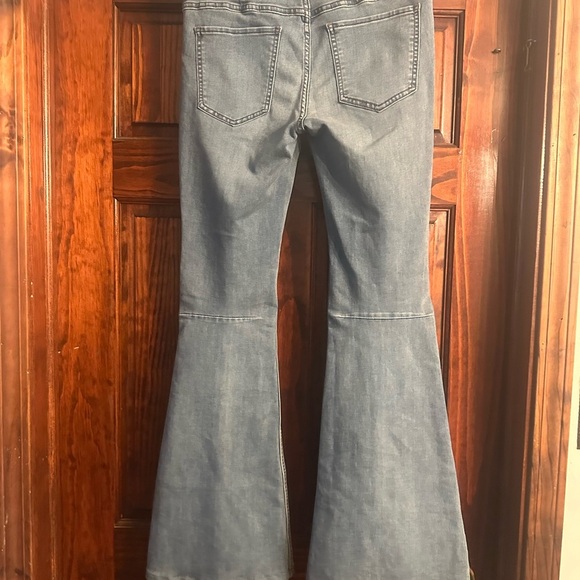Free People Light Blue Denim Bell Bottom Jeans - Picture 3 of 4